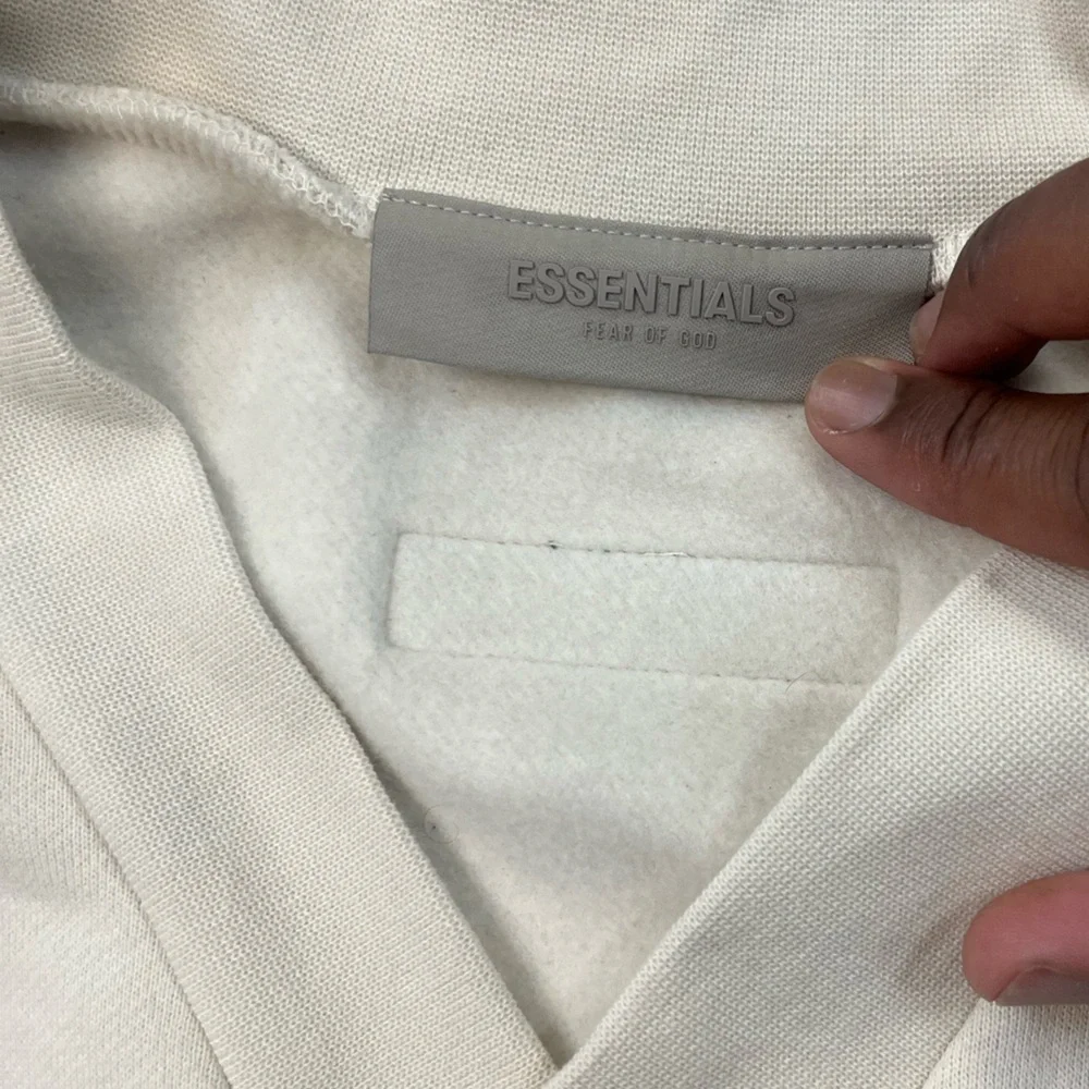 Essentials vest - Picture 4 of 7